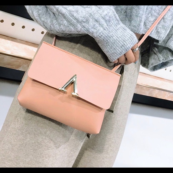 Purse - Picture 3 of 5